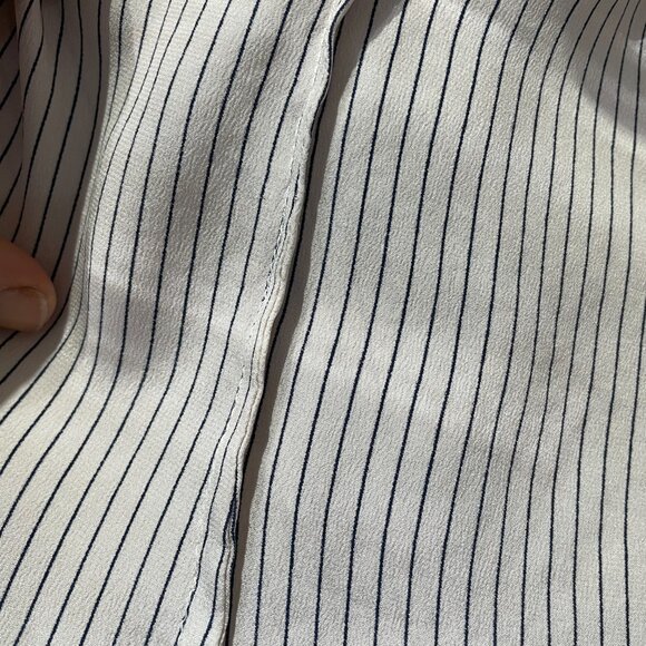 Vintage Armani Collezioni blouse, size 2, cream and black or navy stripes - Picture 5 of 7